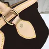 Luxurys designers axelväskor 40144 män kvinnor äkta läder messenge handväskor lady klassiska kapacitet purses totes väskor plånböcker c22