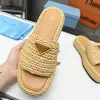 Triangle Straw Crochet Platform Slip-On Sandal Prad Tazz Slipper Designer Shoe For Woman Mule Loafers Sandale Sliders Raffia Fabric Luxury Sandals Man Beach Slide Slide