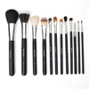 12st Black Makeup Brushes Set för kosmetisk foundation Powder Blush Contour Eyeshadow Brush Kabuki Blending Beauty Tools 240403