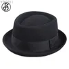 넓은 챙 모자 버킷 페도라 검은 모자 남성 교회 재즈 리본 트리비 파나마 갱스터 신사 YQ240403