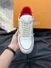 2024 Toppdesignerskor Mensskor Sneakers Fashion Shoes Trainers Graffiti White Musical Note Love Heart Brodery Patch Quality High Calfskin Shoes RD240203