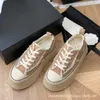 24% de rabais sur les chaussures de créateurs Xiaoxiangjia Canvas printemps / été tissle tissé semelle épaisse et de style simple de style à la mode