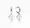 Desinger Heart Charm Earrings Love Stud Dangle Earrings 925 보석 여성 발렌타인 데이 파티 선물 오리지널 럭셔리 보석