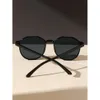 1PC Mulheres Round Fashion Sunglasses preto para viagens diárias UV400 Acessórios para roupas