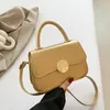 Drawstring trendy kleine vierkante schoudertas vrouwen pu lederen crossbody eenvoudige solide kleur flap messenger designer handtassen zakje