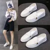 Casual schoenen vrouw stevige platte sportschoenen dames lederen sneakers voor dames instapper witte femme loafer