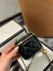 Lüks makyaj çantası altın balo kutusu çanta kadınlar kozmetik çanta ayna deri koyun derisi kapitone çok yönlü altın donanım crossbody çanta çanta debriyaj çanta