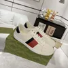 10A Free Shipping Designer Mens Italy Bee Ace Casual Shoes Women White Flat Leather Shoe Green Red Stripe Embroidered Couples Trainers Sneakers Size 35-45 S04