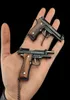 Gun Toys Metal Material Pistol Gun Miniature Model 1 3 Beretta 92f Wooden Handle Handle -keychain Crafts لا يمكن إطلاق النار على عيد ميلاد GI8688794