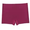 Frauenhöhe Trowbridge 4pcs nahtlose Boxer atmungsaktive Dessous bequeme Boyshorts Seiden -Satin -Unterwäsche Sportunterhosen