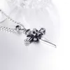 Hanger kettingen Trendy Skull Dagger Cross Necklace Heren Fashion Sliding Metal Silver-Tuled Accessoires