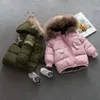 Вниз по пальто дети теплые зимние девочки младенцы дети мех с капюшоном с толчком с густым избытками парка