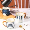 Tazze giapponese per la casa delle tazze creative anime pattern tazze di ceramica caffè con cucchiaio cucchiaio per latte per cucina da cucina da cucina bevande da cucina domestica