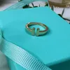 Designer original TiffaysNew Double T Casal Ring com arco ajustável e abertura oca de bola redonda