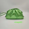 ポーチクロスバッグBottegveneta Trusted Luxury Bag Leather Cilnhu Cloud Bag Womens French Niche Internetecreadefearted Pleated Dumpling Bag new Tr have logo hbmq2t