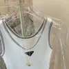 Sweatshirts de gilet en tricoté pour femmes mode Pradotanks créatrice d'été à la mode de haute qualité.