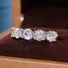 2st bröllopsringar Huitan Fashion Crystal Cubic Zirconia Rings for Female AAA White CZ Office Ladys Finger Accessory Simple Stylish Women smycken