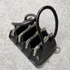 Sacs à bandouliers Clip multicouche vintage pour femmes sacs à main de concepteur de luxe 2024 dans PU Mini Organ Style Top Handle