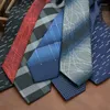Bow Ties 2024 Classic 8cm Plaid NecTie For Men Navy Brown Polyester Nek Tie Formele zakelijke Cravat Wedding Party Neckwear Accessoire