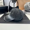 Lüks tasarımcı şapka işlemeli beyzbol şapkası gündelik klasik yüz bowknot mektupları güneş koruma yeni beyzbol şapkası basit moda süper yenilmez güzel şapka