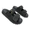 Designer -Hausschuhe Frau Sandalen berühmte Designerinnen Frauen Häkeln gleitet schwarze Plattformschnitte Strohform Flachform Slipper Sommer Flat Comfort Mule Beach Pool 87