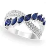 Anneaux de mariage Huitan magnifique mode croix bague bleu vif / blanc zircone doigt accessoires pour femmes luxe à la mode fête bijoux dame