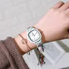 Marque de surveillance des femmes magnétique Fashion en acier inoxydable Quartz pour femmes Watch 36 mm Small Square Watch Montre de Luxe Arabe Watch