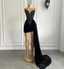 2024 Zwart Sheer Mesh Crew Neck kralen korte cocktailjurken vrouwen fluweel ruches Homecoming jurken prom -jurken met zijtrein 0403