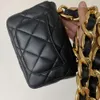 Kadın tasarımcı lüks çantalar bayan zincirleri çanta sınırlı kalın zincir koltuk altı çanta koyun derisi malzeme vintage parlak kum altın toka 13 17 6cm