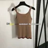 Sexy Camisole V Neck Slim Fit Knit Vest Designer Tops Tops Fashion Broidered Logo Knited Vest Femme Summer Sans Sans Manchet Tops