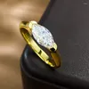 Anéis de cluster Mao Shishi vende um anel de diamante minimalista de olho de cavalo com 925 design de zircão em forma de grão prateado para casais