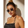 Cadre géométrique en métal 1PC Fashion Lunettes de soleil noir pour femmes ACCESSOIRES DE SURDOOR UV400 Daily UV400