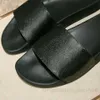 Pantalons avec sandales de boîte Slippers Slides Casual Shoe Flat Slide Designer Men Femmes Slipper Flip Flop Luxury Marque Légère House Black Sandales T240403