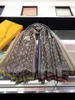 NIEUW 2024 V Women Fashion Dikke Shawl Winter Warm Long Tassel sjaal Designer Kleding Matching Populaire prints 140 cm