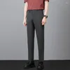 Pantalon homme décontracté pantalon occidental Version coréenne mince droit neuf-quarts