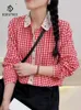 Blouses pour femmes Spring Cotton Plaid Shirt Femmes Abèle à manches longues Tops Girl Retro broderie polyvalente lâche 2024 automne T43739QC