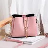 Schoudertassen Verkoop van merk Women 2024 Fashion Ladies One-Shoulder Messenger Bag Trend All-match Elegant dames casual handtas