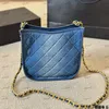 Sac sous bras en jean Designer Womens Sac à épaule Classic Blue Diamond Gold Hardware Metallic ferm Fasp Luxury Tote Matelasse Chain Crossbody Sac Makeup Sacs Pourse 22cm