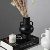 Vases Exquisite Tabletop Black And Solid Modern Decorative Desk Flower Vase Home Decoration Unique Double Ear Ceramic