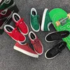 Casual Shoes 2024 Vinter Men Plat Warm Plush Mens Soft Cotton Male Footwear Black Green Red DX046