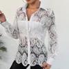 Damenblusen Hemden Lose Fit V-Ausschnitt Top Elegantes Spitze Hohlhemd mit einem einzelnen Börsenkragen Länge für atmungsaktive Bea dhyjh