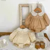 Rompers 6922 Baby Bodysuit 2023 Autumn New Lace Doll Collar Girls One Piece Clothble Long Sleeve Climbing Clothes L240402