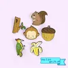 Broszki małp bananowe wiewiórki szyszki sosnowe Enamowe szpilki do drewna pnia broszka broszka leśne lapowe plakiety