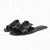 Slipper Sommer Slider Womens Flat Luxury Outdoor Beach Flip Womens Sandals Trend Brand Design Slider Damenschuhe 20234 New J240402