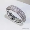 Anelli da sposa 2 pezzi Huitan Sparkling Promise Anelli con CZ Luxury Wedding Bands Accessori per donne Gold Color Fashion Versatile Gioielli femminili versatili