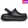 Горячие дизайнерские тапочки Classic Crush Bae Slogs Sandals для мужчин Женщины Тройная черная белая вода.