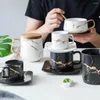 Muggar keramiska mjölk kaffekoppar tefatdräkt marmor med trä lockfack par kopp gåva nordisk stil