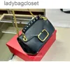 Łańcuch Little Vbuckle Valenteno Torka na ramię Vlogo Lady Miniloco Cowhide Handheld Classic Torby Skórzanie 2024 Jedna nowa damska Straddle Modna Metalowa Torebka Skóra x3U8