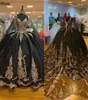 Czarna puszysta suknia balowa sukienki Quinceanera z długim tiulowym owinięciem złota koronkowa aplikacja spaghetti Słodka 16 sukienka Księżniczka ASO EB5814961
