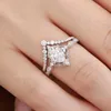 2pcs bagues de mariage huitan 2023 Nouveaux anneaux de mariage conçus pour les femmes luxe cubique zircone fiançonner la fête de fiançailles